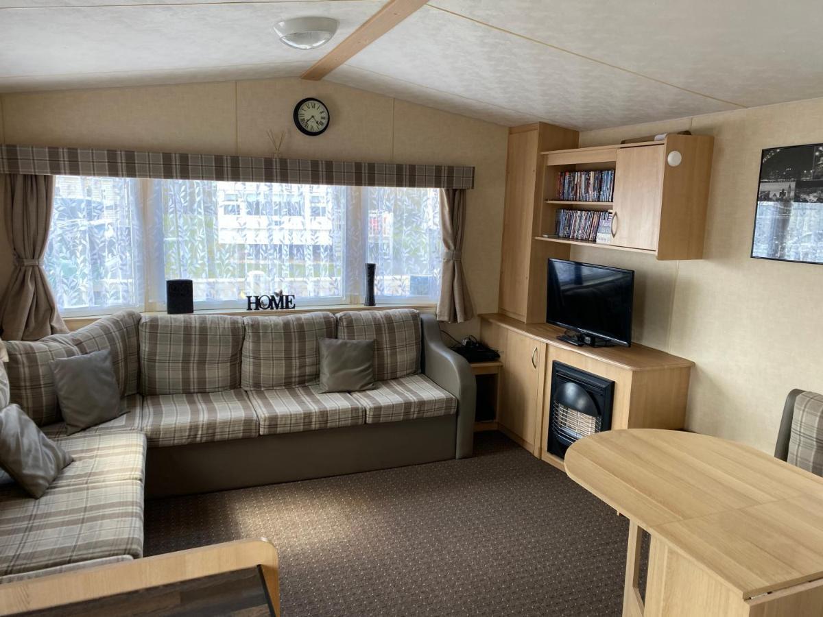 3 Bedroom 8 Berth Standard Basic Caravans With Hot Tub,Mountain Bikes Tattershall Buitenkant foto