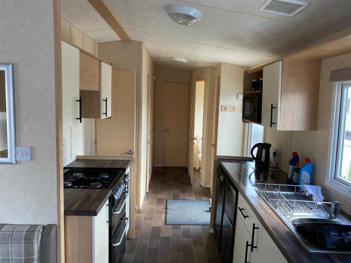 3 Bedroom 8 Berth Standard Basic Caravans With Hot Tub,Mountain Bikes Tattershall Buitenkant foto