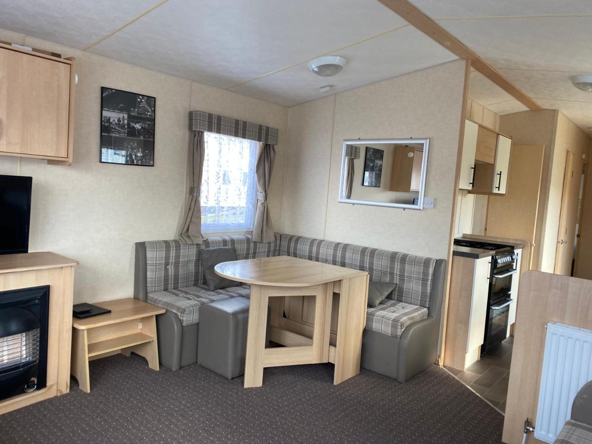 3 Bedroom 8 Berth Standard Basic Caravans With Hot Tub,Mountain Bikes Tattershall Buitenkant foto